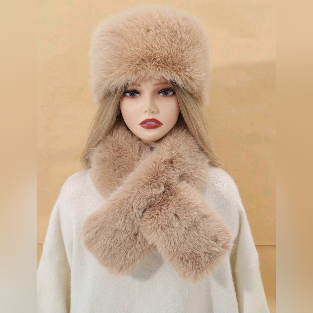 NWT Super Furry Faux Fur Russian Style Hat & Scarf Set